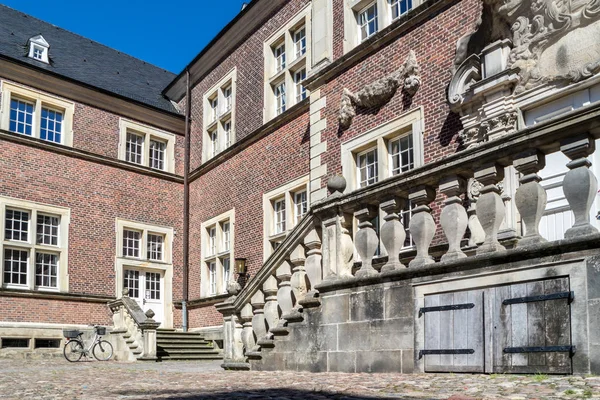 Исторический замок Ахад в Вестфалии, Германия — стоковое фото