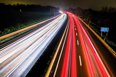 Gece uzun pozlama üst