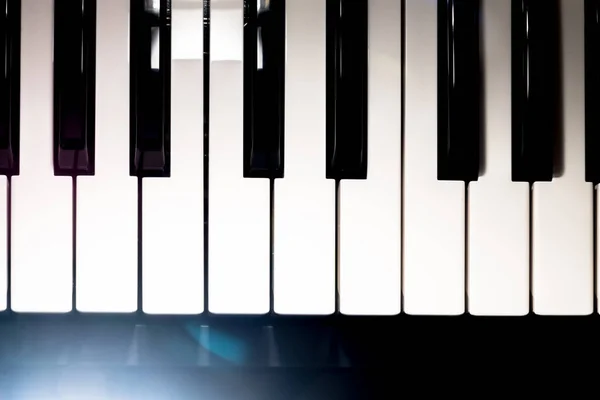पियानो कीबोर्ड बंद करा — स्टॉक फोटो, इमेज