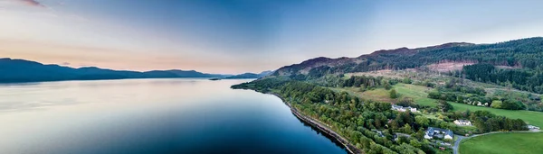 Flygfoto över kusten av Appin med utsikt över Shuna Island och Arnamurchan — Stockfoto