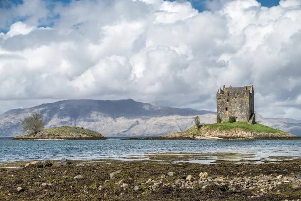 O histórico castelo Stalker em Argyll — Fotografia de Stock