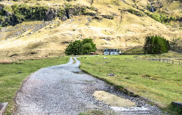 Paisagem escocesa incrível em Achnambeithach em Glencoe, Terras Altas Escocesas — Fotografia de Stock