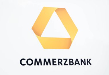 Hamburg, Almanya - 13 Temmuz 2017: Commerzbank Ag global bankacılık ve finansal hizmetler şirketi ile 1870 yılında kurulmuş olan onun Frankfurt'ta Merkez