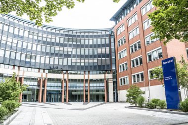 Hamburg, Almanya - 13 Temmuz 2017: BEIERSDORF karargahı kişisel bakım ürünleri üretimi