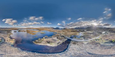 Rannoch Moor inanılmaz manzara ile yolun havadan görünümü