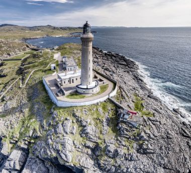 Ardnamurchan noktasının, büyük Britains hava atış çoğu Batı noktası, deniz feneri ve güzel beyaz kumsalları ve costline içinde belgili tanımlık geçmiş ile çarpıcı