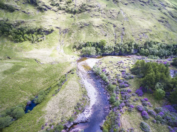 Vista aérea da paisagem paradisíaca de Glen Etive — Fotografia de Stock