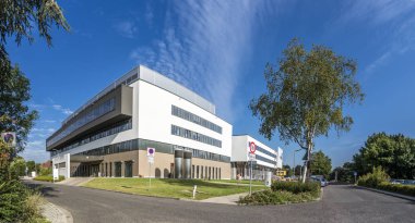 Düsseldorf, Almanya - 04 Eylül 2017: Florence Nightingale Hastanesi yeni binaların 2017 sonbaharda bitmiş olacak