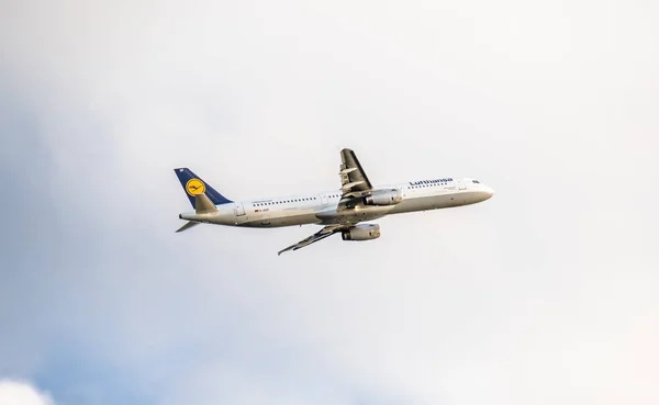 Dusseldorf , Germany - October 05 2017: Lufthansa Airbus A321 starting at Dusseldorf Airport