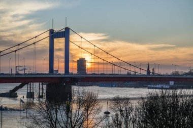 Ren Nehri Muehlenweide Duisburg city sel olduğunu
