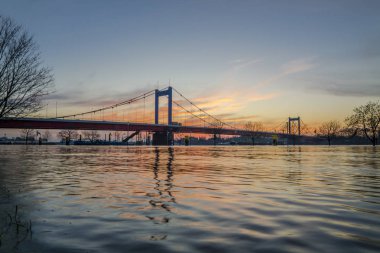 Ren Nehri Muehlenweide Duisburg city sel olduğunu