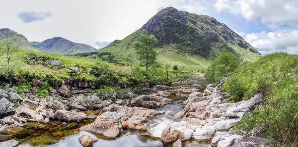 Ston mor mountain with river Etive in foreground — Stock Photo, Image