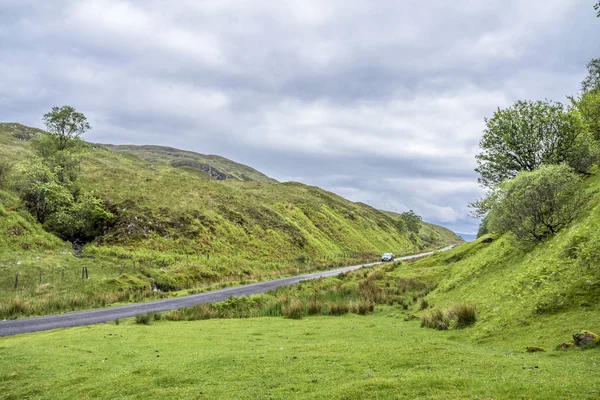 Гірський прохід між Ardchattan і Barcaldine в Argyll — стокове фото