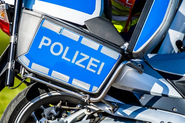 Close-up van de Duitse politie motor fiets — Stockfoto