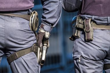 Alman Federal polis memuru şehrin korunması