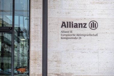 Münih, Almanya - 16 Şubat 2018: Allianz Genel Müdürlük city, Münih, Almanya yer alır