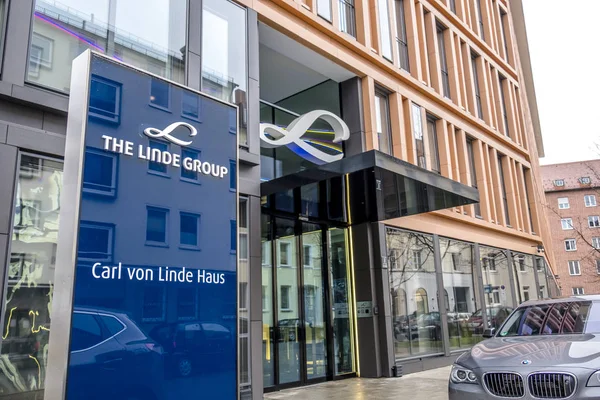 Monachium, Niemcy - 2018 16 lutego: The Linde Group jest wiodącym dostawcą światowej procesu przemysłowego, i specjalność gazów i jest jednym z najbardziej dochodowych firm inżynieryjnych — Zdjęcie stockowe