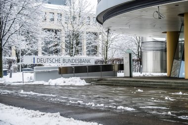 Münih, Almanya - 18 Şubat 2018: Alman Bundesbank siyah sıfır sonuçlarını karşı uyardı