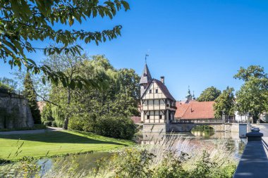 Ortaçağ gatehouse ve köprü Steinfurt kalenin