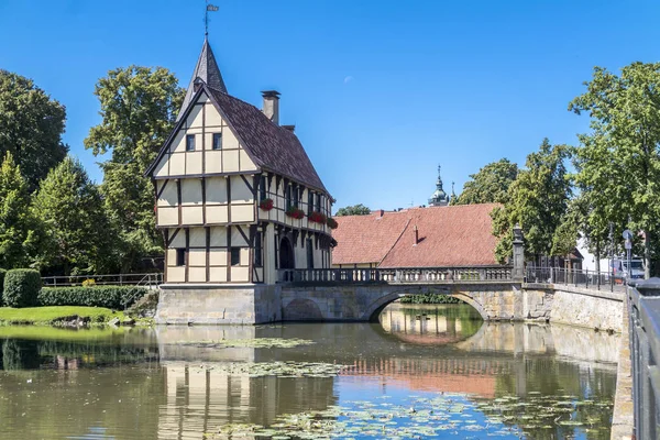 Portone medievale e ponte del Castello di Steinfurt — Foto Stock