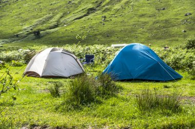 Vahşi Glen Etive, İskoçya wildernis içinde kamp