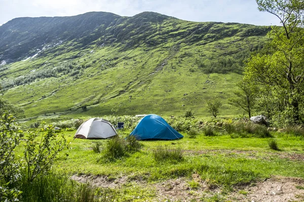 Vild camping i wildernis Glen Etive, Skottland — Stockfoto