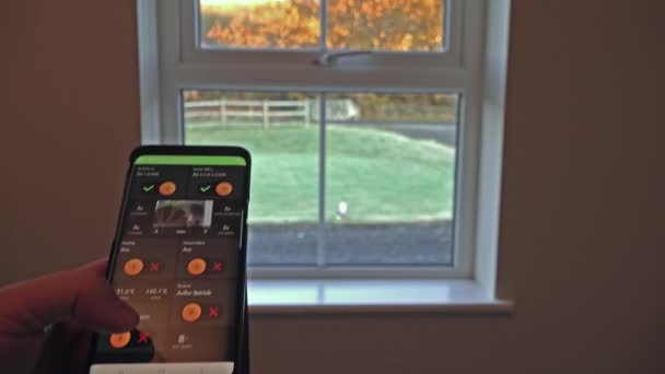 Home automation concept - Translation : No alarms, closed, off, on, outside, not active. — Stock Video