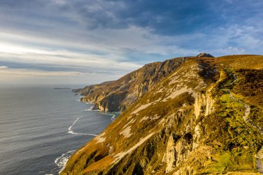 Carrick 'in İrlanda Donegal' deki nehir ve şelaleleri.