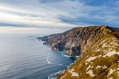 Carrick 'in İrlanda Donegal' deki nehir ve şelaleleri.