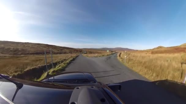 Conducir desde Glengesh por Ardara hacia Glencolumbkille — Vídeo de stock