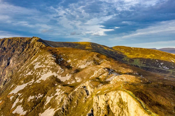 El río Glen y las cascadas de Carrick en el Condado de Donegal - Irlanda — Foto de Stock