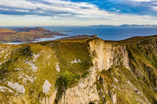 Enseñanza vista desde los acantilados de la Liga Slieve en el Condado de Donegal - Irlanda — Foto de Stock