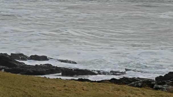 Rough Atlantic Ocean one day after storm Η Atiyah πέρασε στις 08 Δεκεμβρίου 2019. — Αρχείο Βίντεο