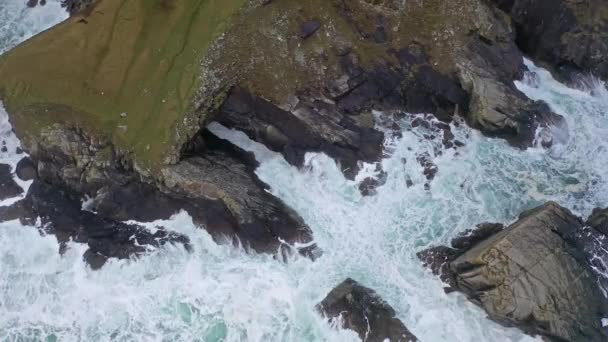 A incrível costa em Port entre Ardara e Glencolumbkille no Condado de Donegal - Irlanda — Vídeo de Stock