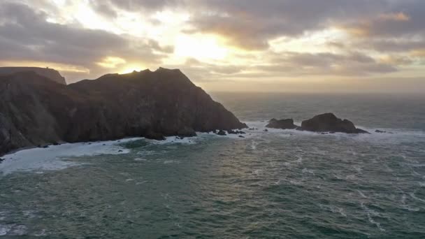 A csodálatos partvonal a Port között Ardara és Glencolumbkille megye Donegal - Írország — Stock videók