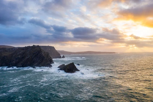 Pantai yang menakjubkan di Port antara Ardara dan Glencolumbkille di County Donegal - Irlandia — Stok Foto