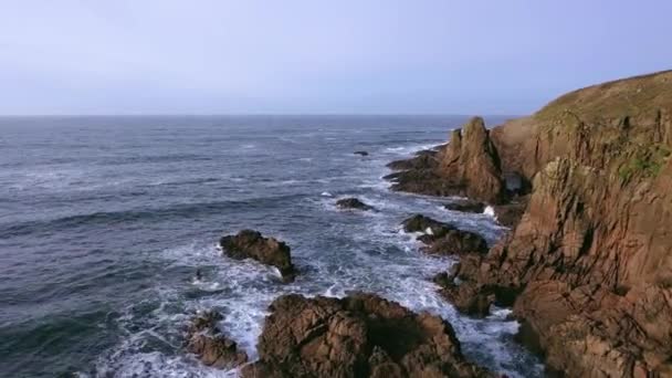 Vista aérea del horizonte de Dungloe en el Condado de Donegal - Irlanda — Vídeo de stock