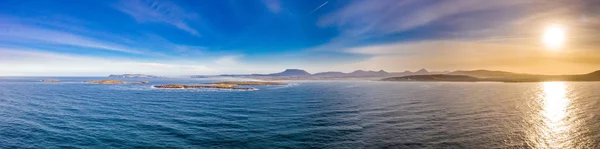 メブロガーとブリンクの間の海岸線:ドニゴール州のトラ・ナ・グロック-アイルランド — ストック写真