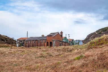 Fort Dunree, Inishowen Yarımadası 'nda terk edilmiş binalar - County Donegal, İrlanda