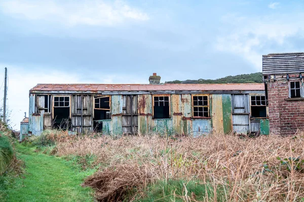 Edifícios abandonados em Fort Dunree, Península de Inishowen - County Donegal, Irlanda — Fotografia de Stock