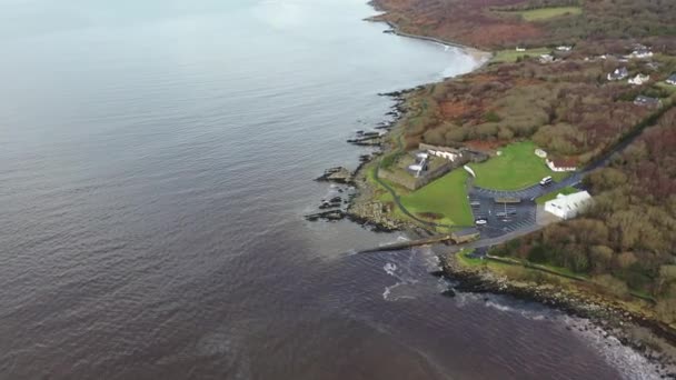 La station de bateau de sauvetage Buncrana est située au nord de la ville - Irlande — Video