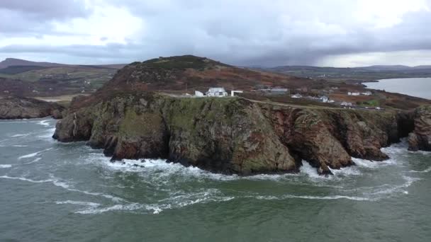 アイルランドのドニゴール州- Inishowen半島のフォート・ダンリーの空中ビュー — ストック動画