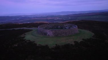 Aileach ring kalesinden Grianan, Donegal - İrlanda