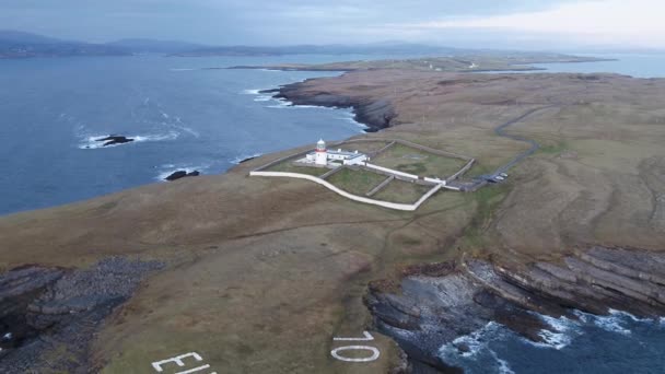 Widok z lotu ptaka na St. Johns Point, hrabstwo Donegal, Irlandia — Wideo stockowe