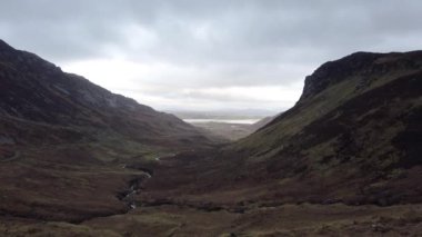 Grannys geçidi İrlanda 'nın Donegal şehrinde Glengesh Geçidi' ne yakın..