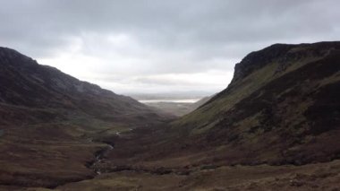 Grannys geçidi İrlanda 'nın Donegal şehrinde Glengesh Geçidi' ne yakın..