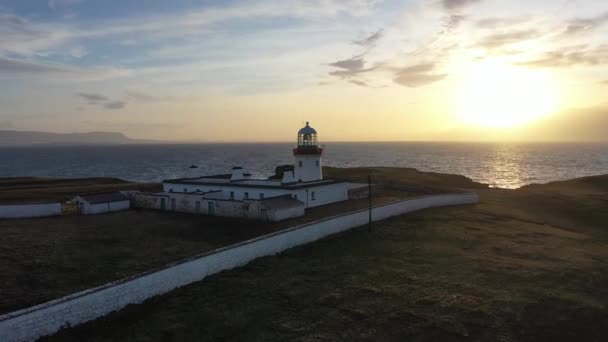 Flygfoto över St. Johns Point, County Donegal, Irland — Stockvideo