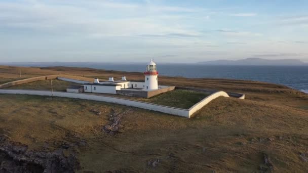 Luchtfoto van St. Johns Point, County Donegal, Ierland — Stockvideo