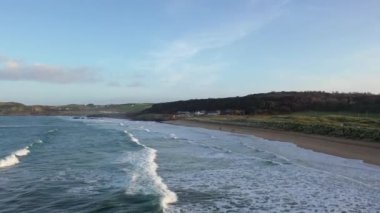 Donegal İrlanda 'daki Culdaff Sahili' nin havadan görünüşü