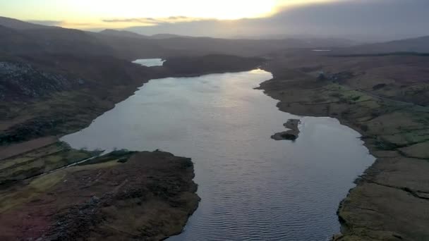 Flying above Lough EA between Ballybofey and Glenties in Donegal - Ireland — ストック動画